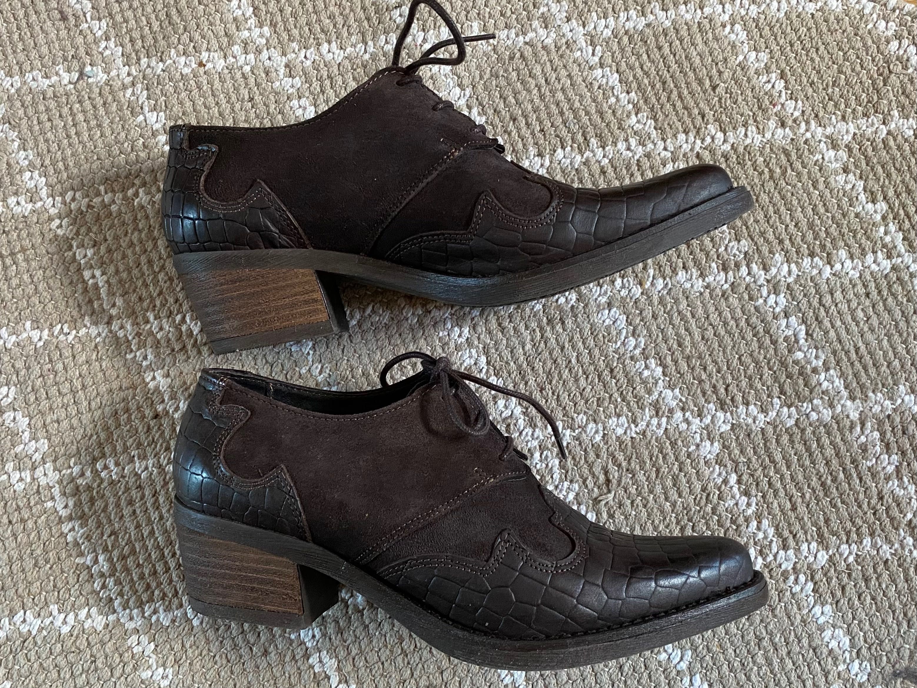Oryginalne zgrabne buty na niskim obcasie kowbojki - 100% skóra