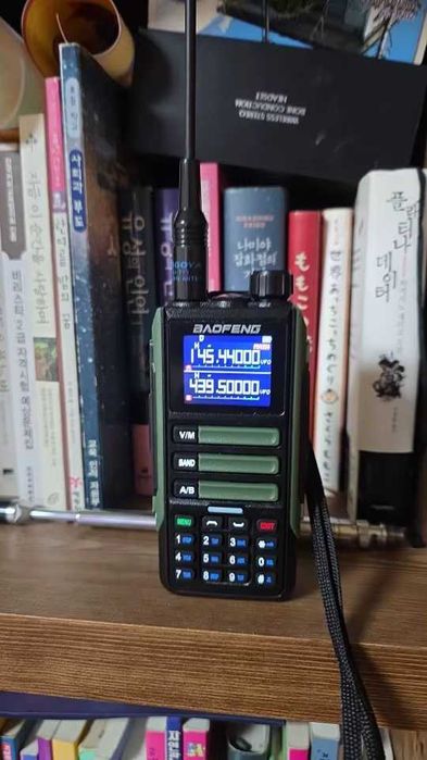 Рация BaoFeng UV 10-15 ват  Водонепроницаемая Высокая мощность