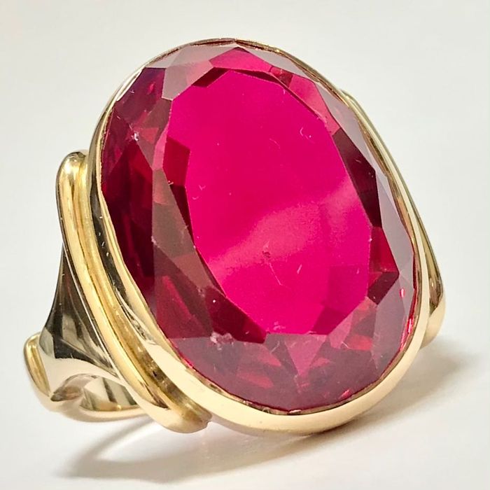 Złoty PIERŚCIONEK sygnet pierścień 585 RUBIN r.31