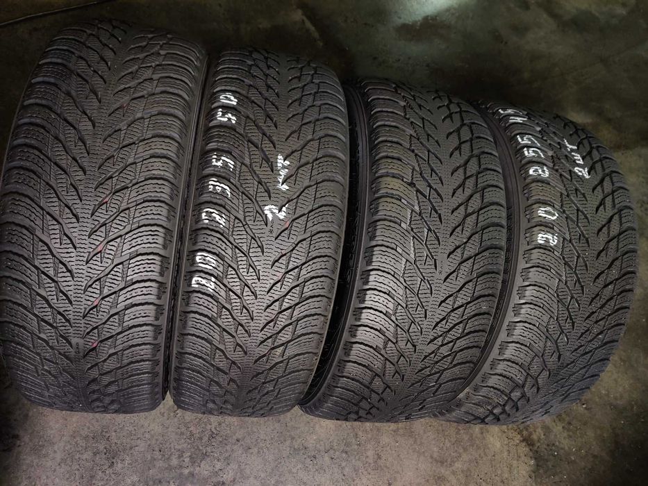 Nokian Hakkapeliitta R20 255 45 та 235 50 шини зимові РІЗНОШИРОКІ