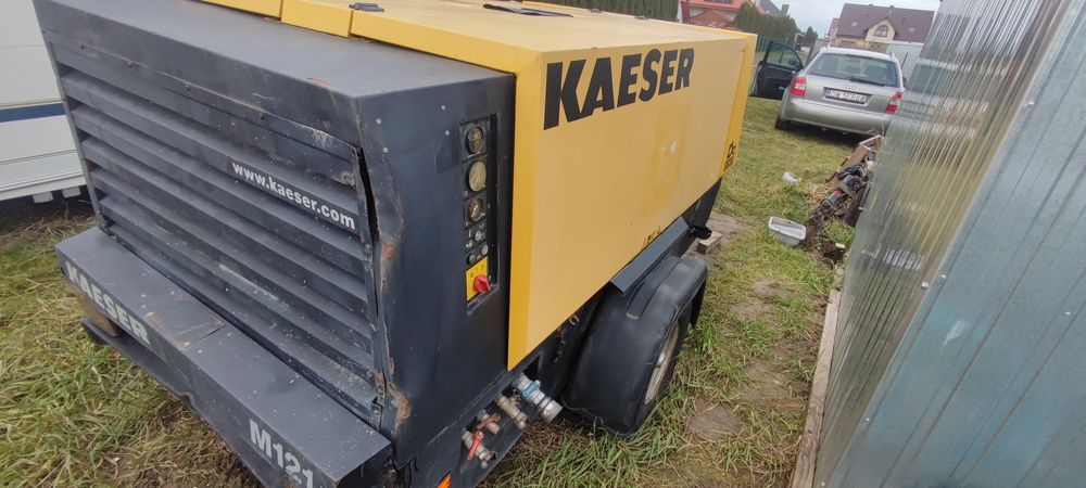 Zamiana minikoparka | Kompresor sprężarka Kaeser M121 10 bar 10m³