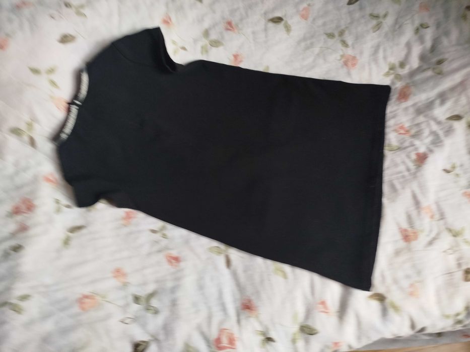 Sukienka galowa dla dziewczynki, r. 128