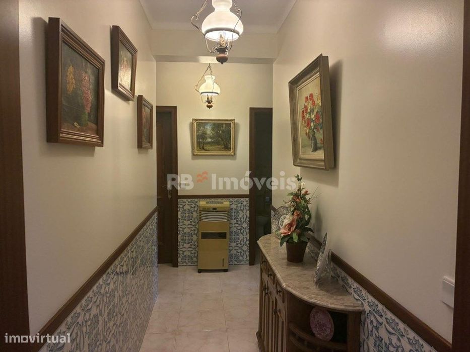 Apartamento T3 com terraço, garagem e sótão - Conforto e localizaçã...