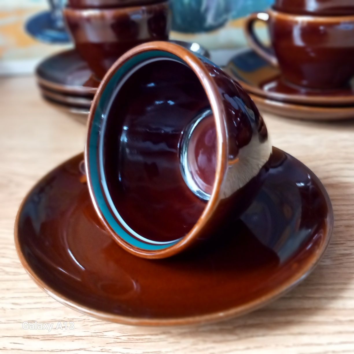 Pruszków porcelit filizanki z talerzykami.  Ceramika PRL.