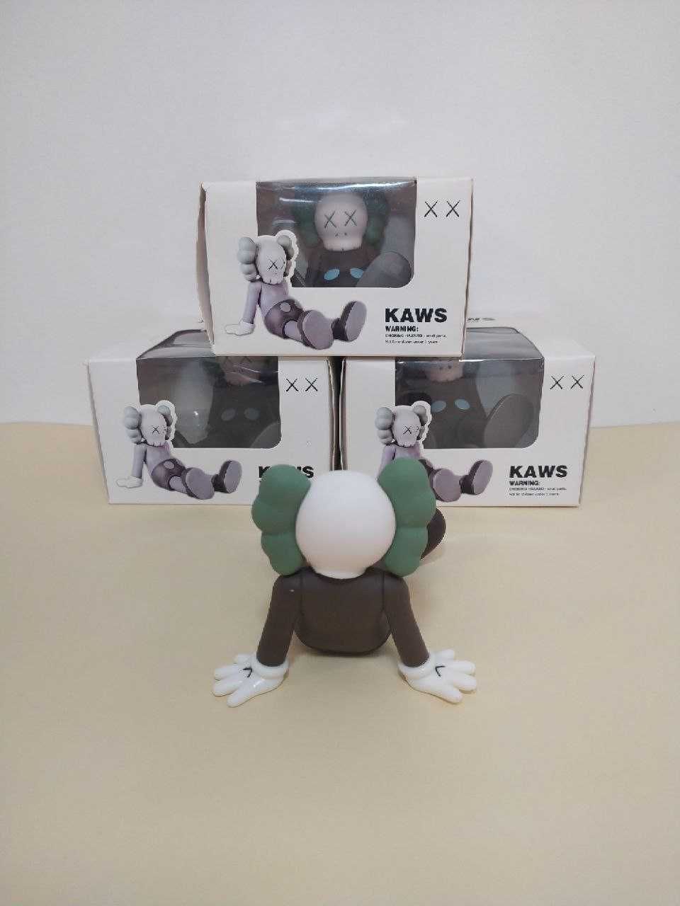 Фигурка Кавс KAWS Компаньоны Виниловая фигурка 10см Новая