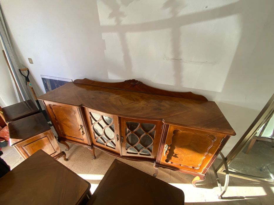 Movel aparador vitrine vintage queen anne