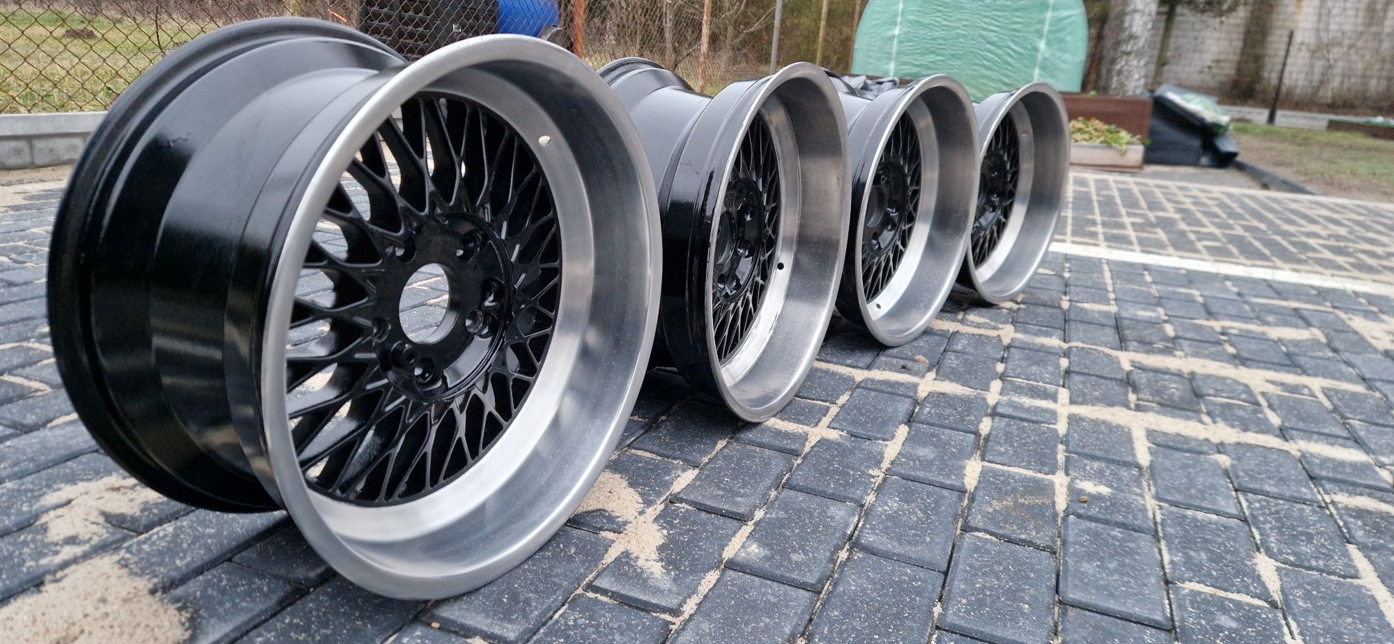 REMOTEC mesh A 17" 8 i 9.  5x120 BMW FELGI.  E36. E34. E32