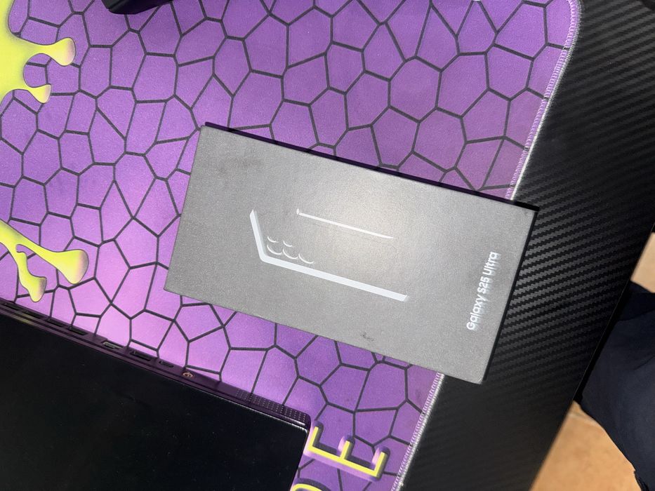 Samsung S25 ultra 512 gb ainda lacrado!