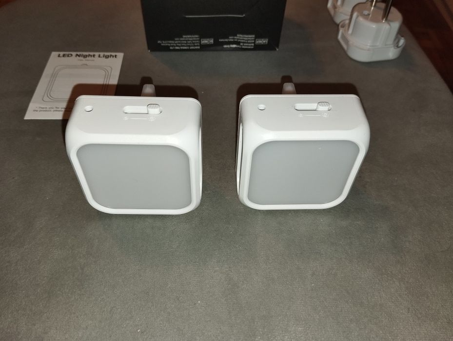 Lampki nocne z regulacją jasności