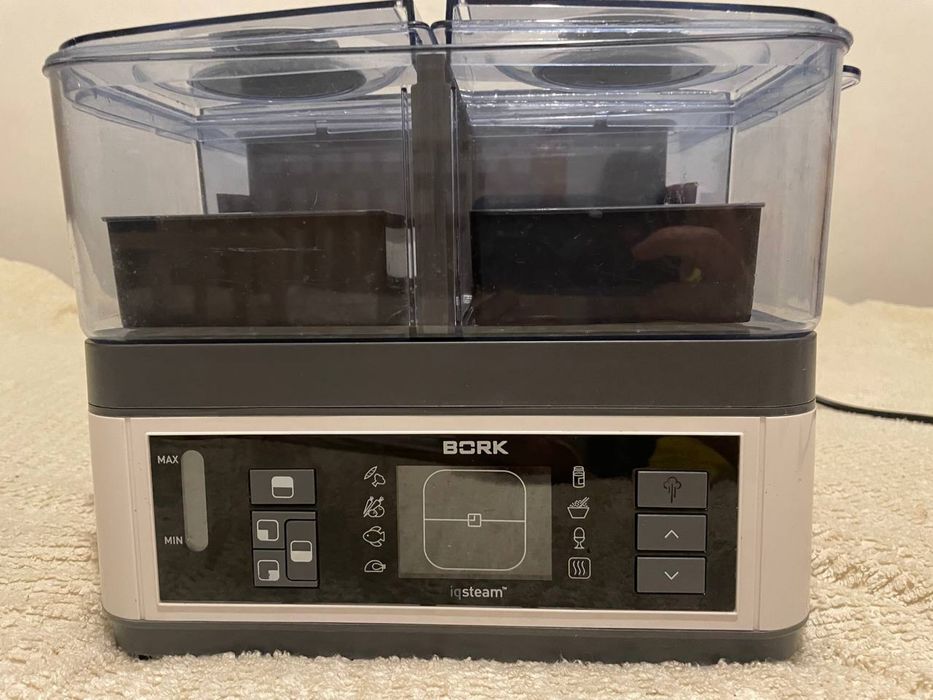 Професійна пароварка bork