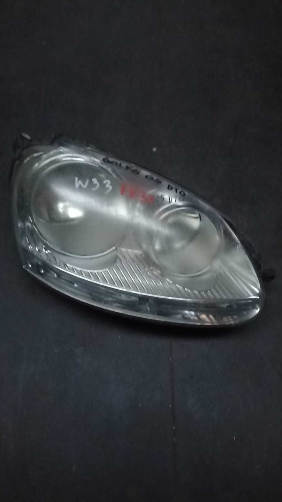 Farol esquerdo e direito Golf 5