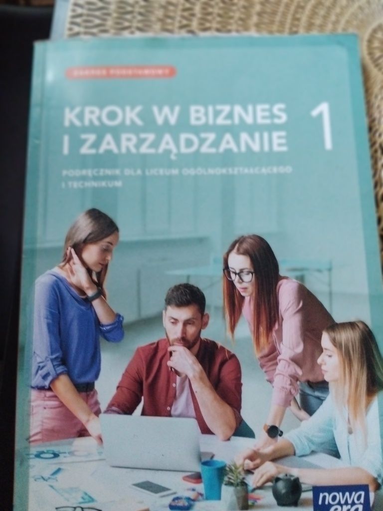Podręczniki do kl. I LO lub technikum