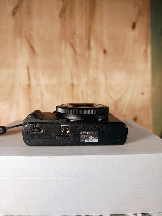 SONY RX100 -ładny stan