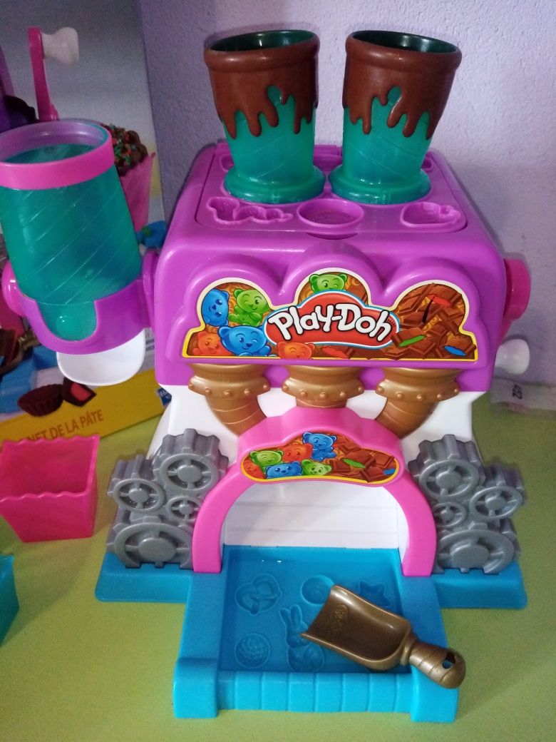 Оригинал Play-Doh Фабрика конфет Kitchen Creations Candy Delight