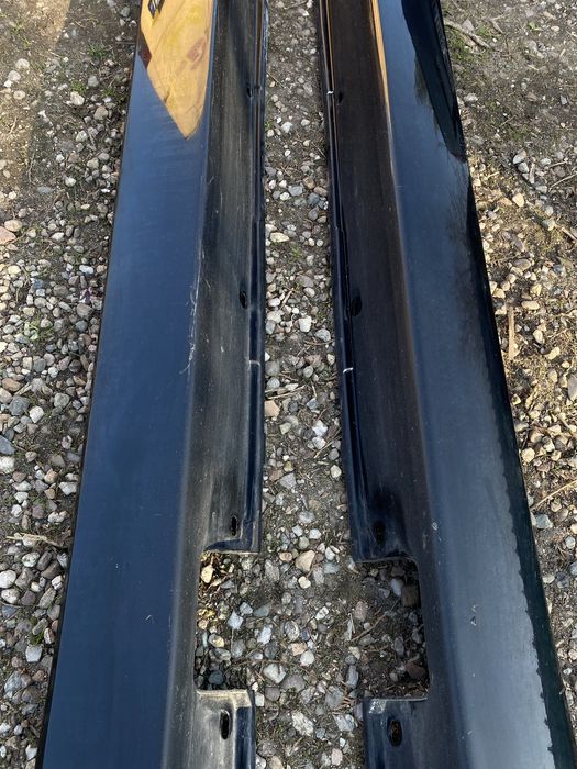 Bmw E60 E61 LCI nakladki progowe L+P