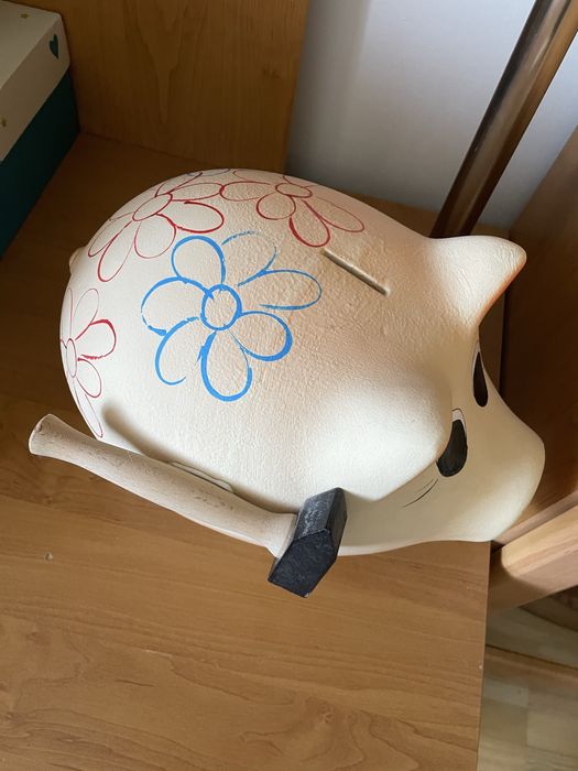 Duża świnka skarbonka XXXL z młotkiem