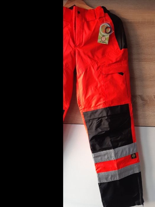 Spodnie zimowe dla ratownika medycznego