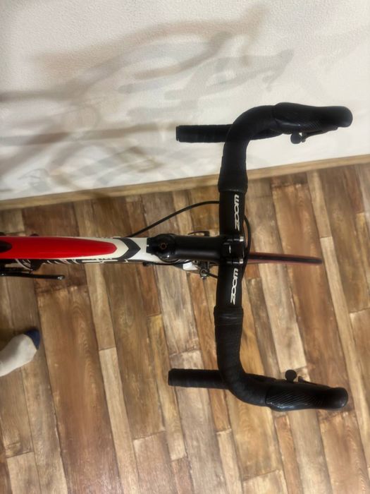 Шосейний італійський велосипед Viner Gladius 58