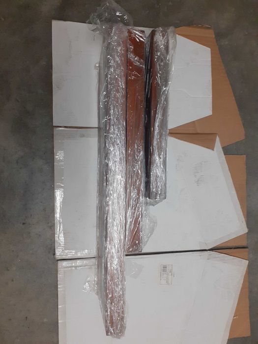 Prateleiras em Nogueira