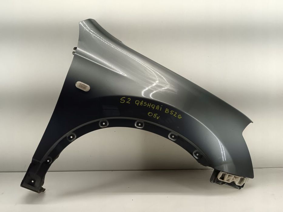 Błotnik Prawy Przedni Przód Nissan Qashqai J10/06-09 B52g