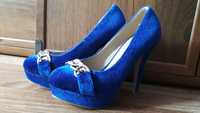 Новые туфли ярко синего цвета размер 37 с подарком