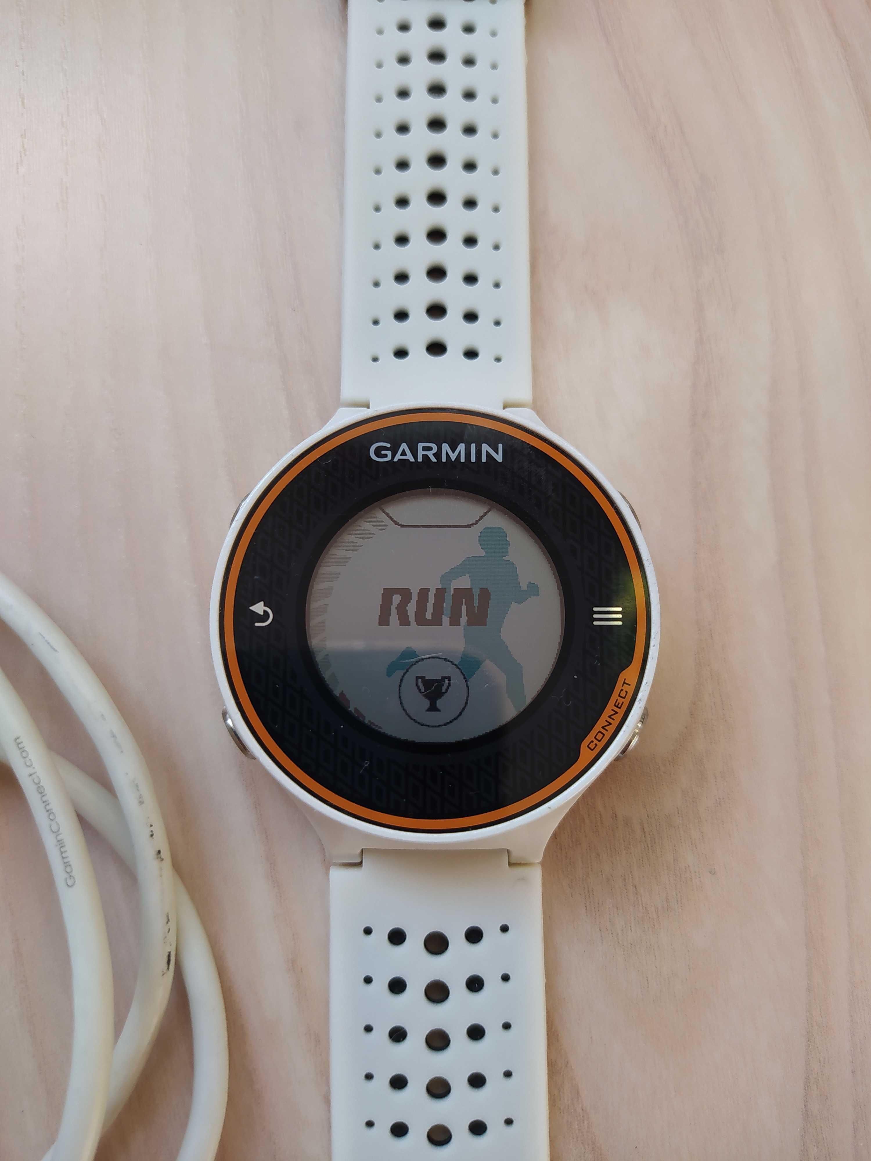 Спортивные часы для бега Garmin Forerunner 620