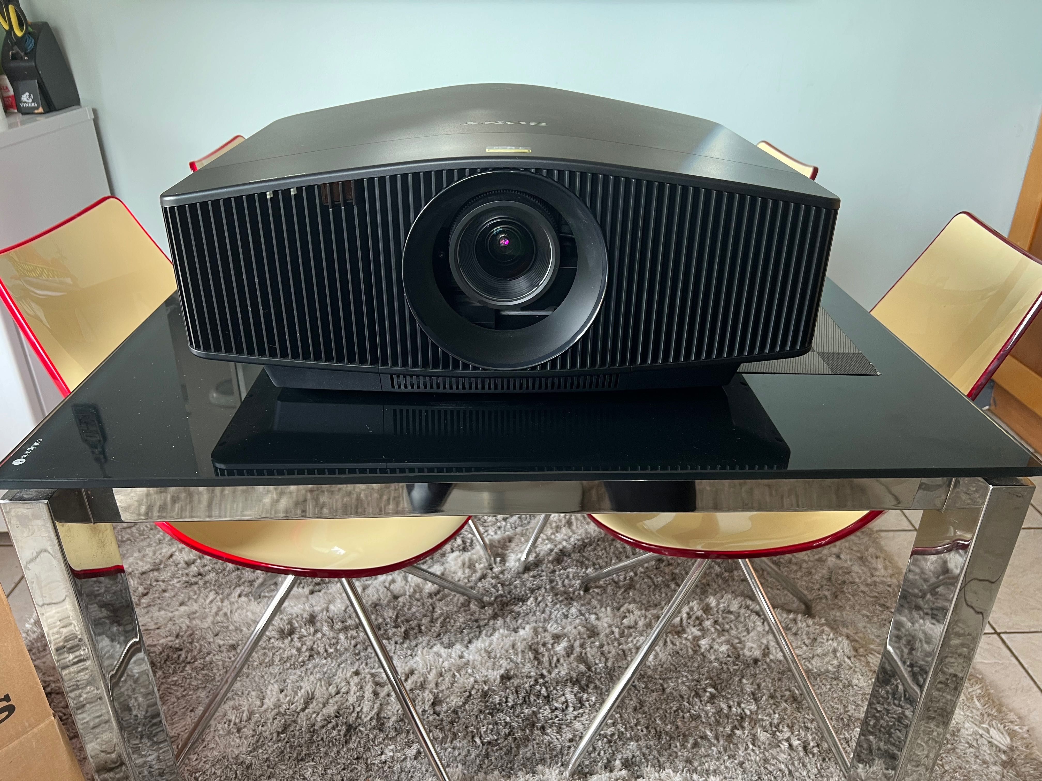 Sony VPL-VW790ES