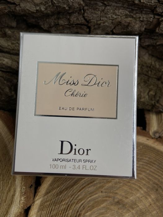 Подарункові парфумовані бокси