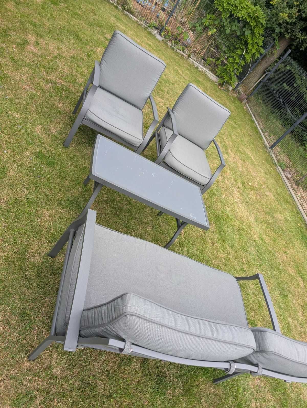 Sprzedam komplet wypoczynkowy na taras i ogród (aluminiowy)