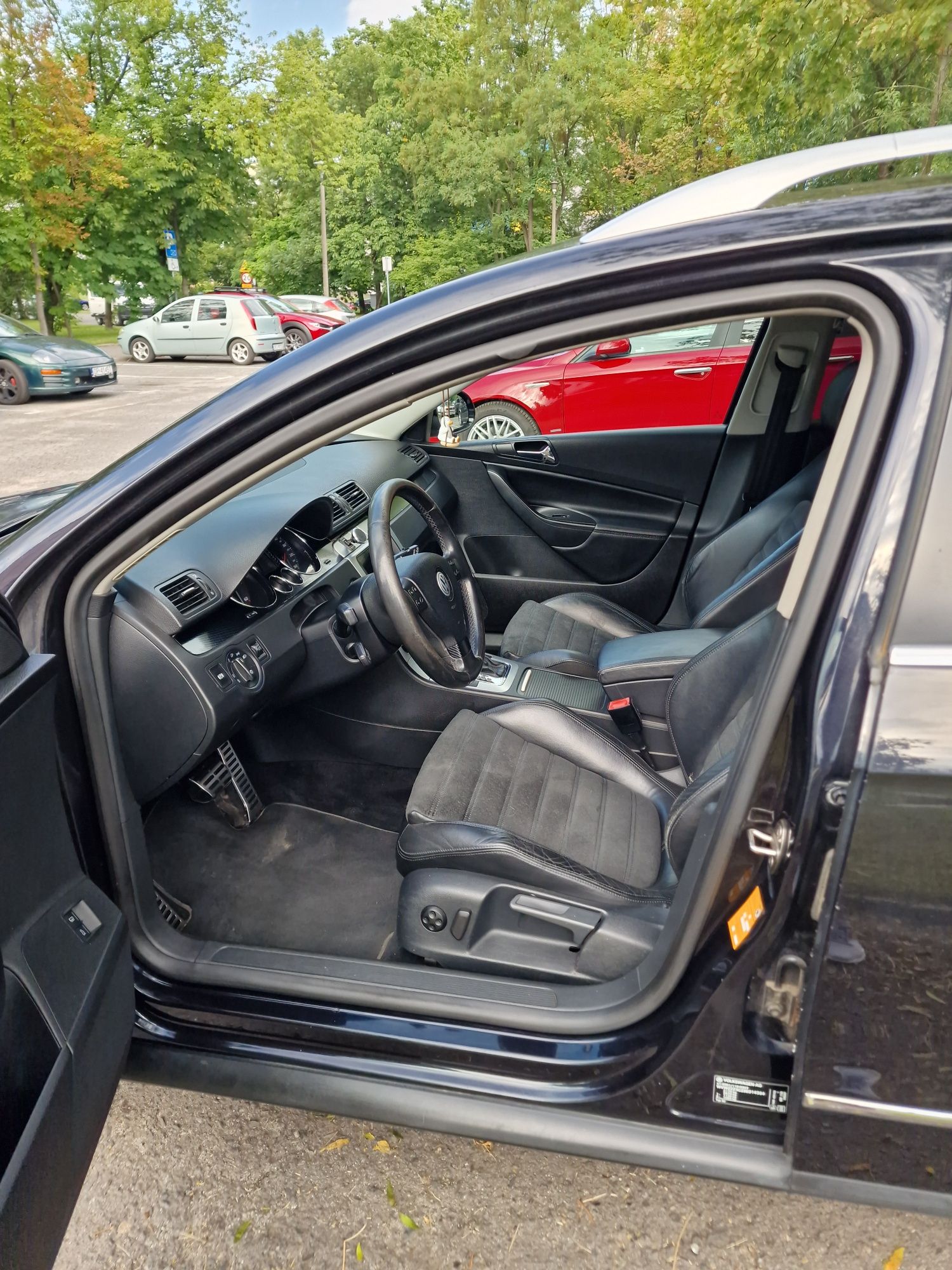 Volkswagen Passat B6 Kombi Highline 2.0 TDI 170KM DSG