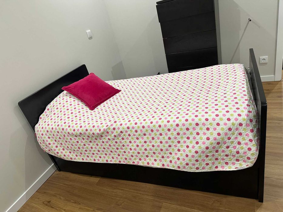 Cama e camiseiro aparador de entrada