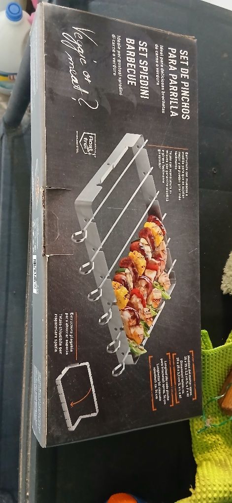 Fio 1,5 e utensílio para espetadas