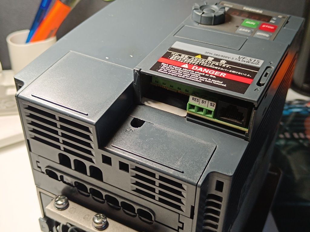 Falownik Toshiba vf-s15