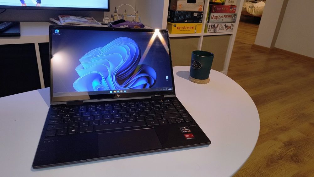 Laptop 2w1 HP envy x360 13.3" Ryzen 5 4500U 512 GB SSD 8 GB Windows 11
