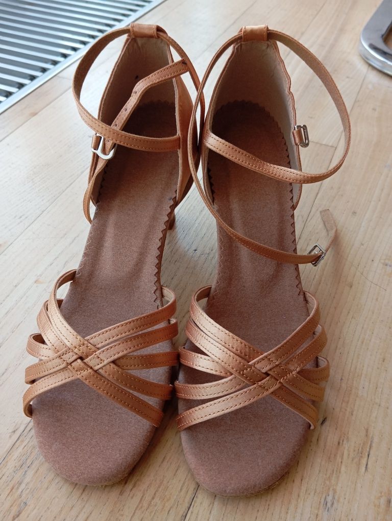 Buty taneczne rozm 37