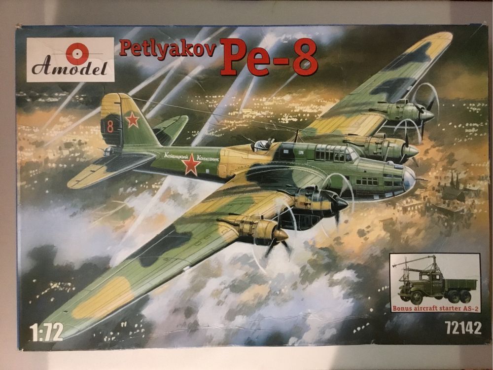 Сборные модели самолётов 1/72 (Petlyakov Pe-8, ил-4)