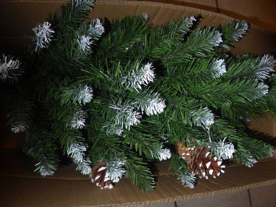 Piękna CHOINKA sztuczna JODŁA z SZYSZKAMI 120cm Nowa, + Stojak + LED