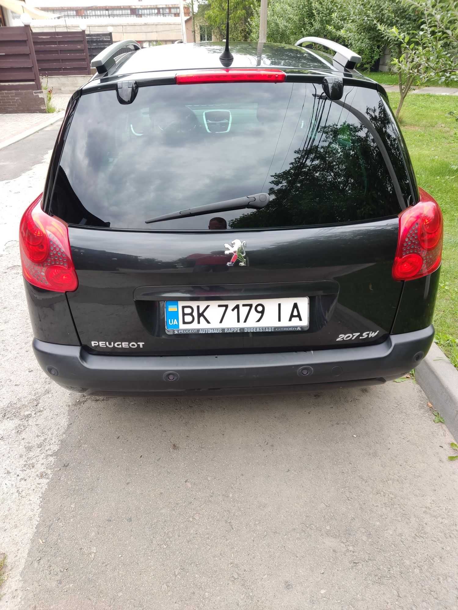 Автомобіль Пежо 207 sw