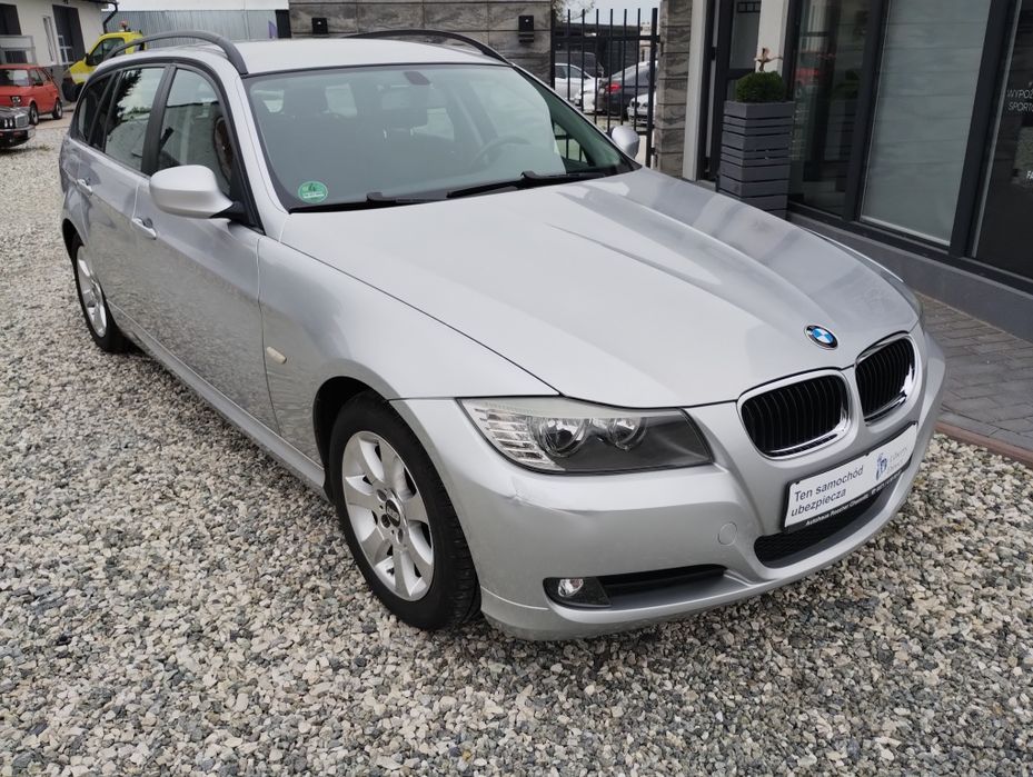 Serwisowana i zadbana BMW 318i 2.0 benzyna e91 Lift 2008r Nowe Opony