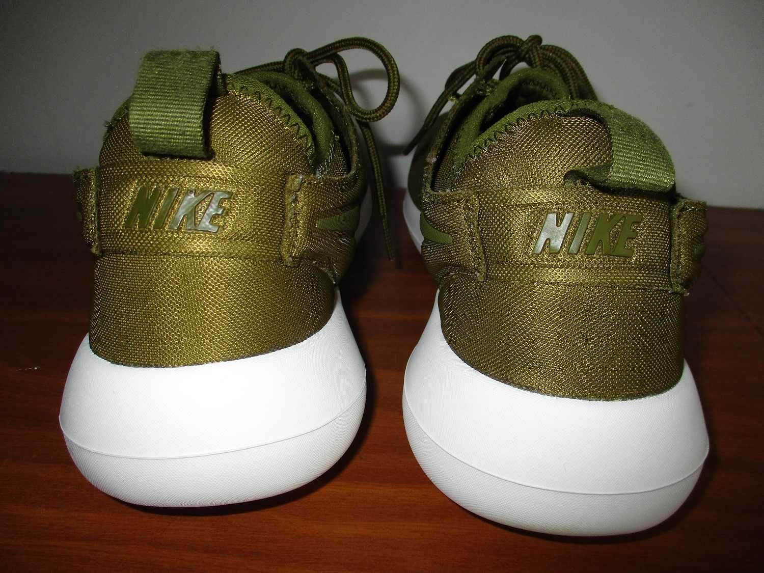 защитные кроссовки Nike