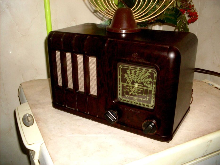 Stare piękne radio lampowe Pionier U - śliczny z 1953r