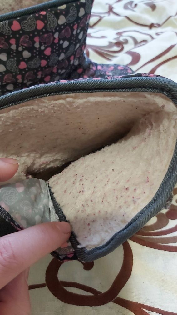 Сапожки для дівчинки