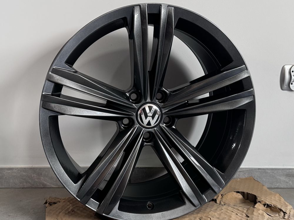 Jak NOWE Felgi oryginalne Volkswagen 19 Tiguan Passat Arteon Sebring