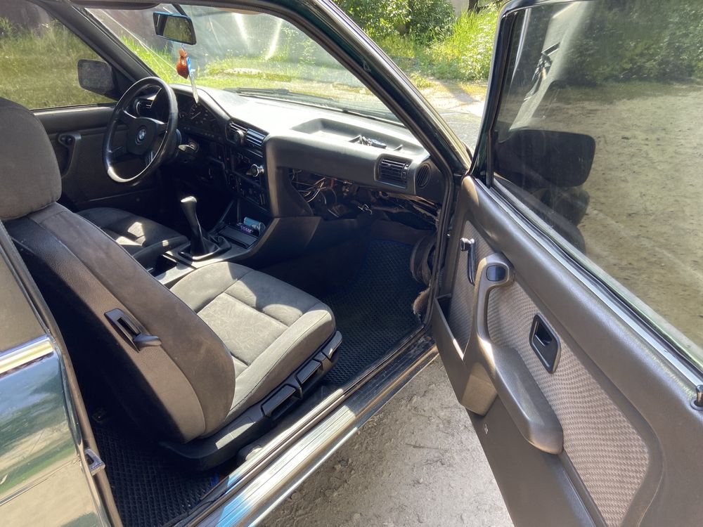 BMW E30 cupe 1983