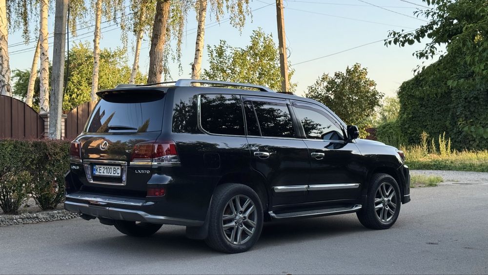 Продам свій Lexus LX 570
