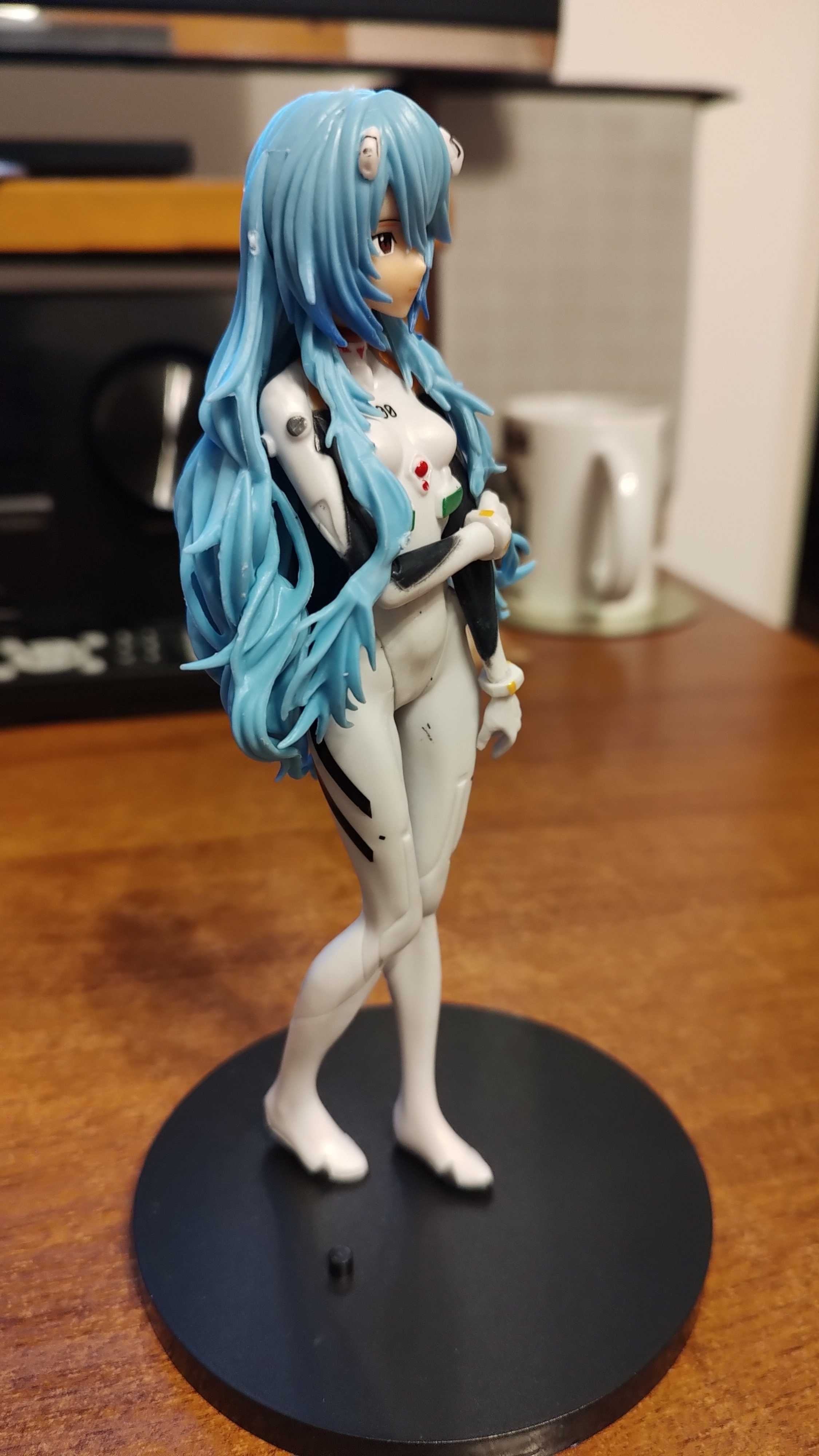 Figurka Rei Ayanami z anime Evangelion długie włosy 18cm