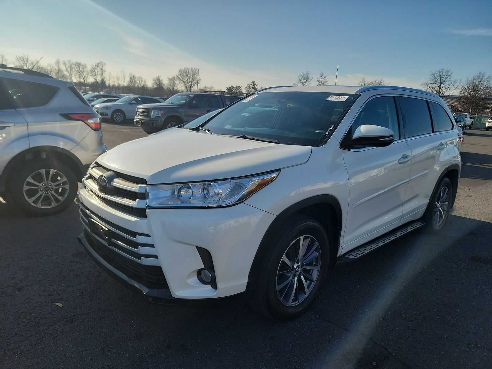 Продаю Toyota Highlander XLE 2017