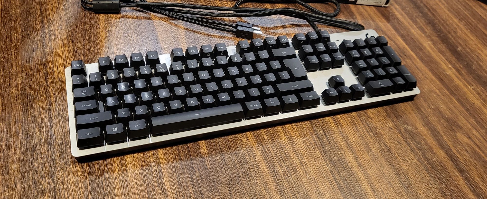 Klawiatura podświetlana Logitech g413 Silver  gamingowa