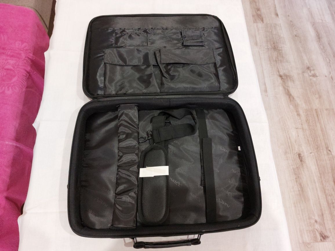 Torba na laptop 15",stan idealny.