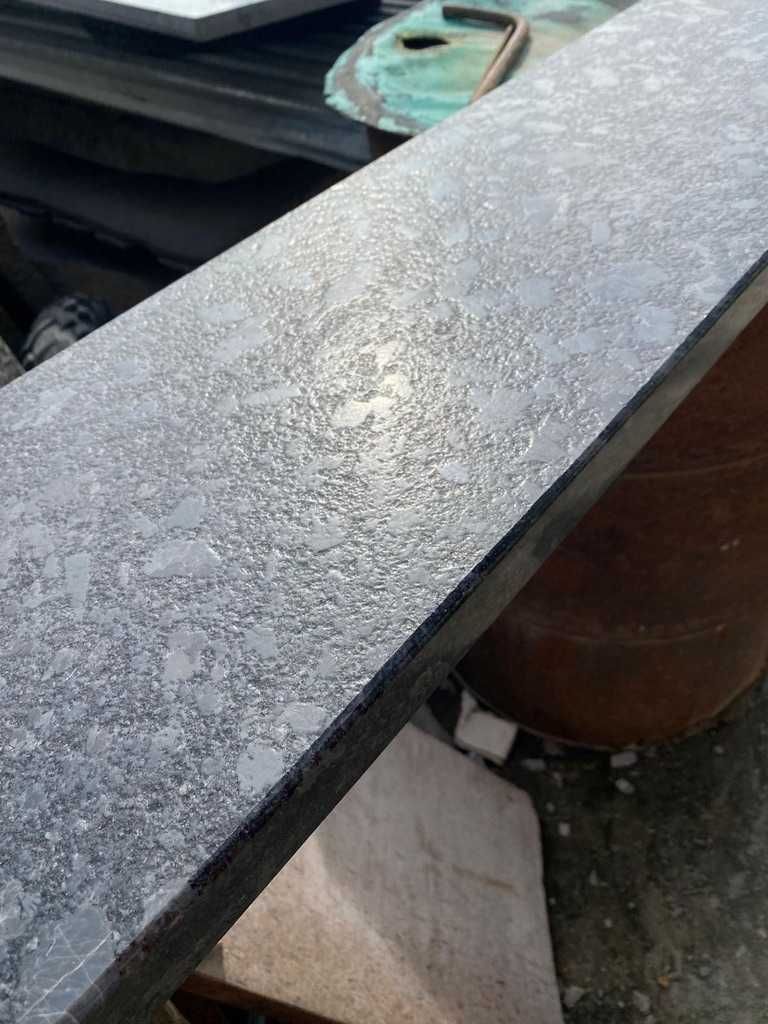 Parapety granitowe pod wymiar / wysoka jakosc / atrakcyjna cena